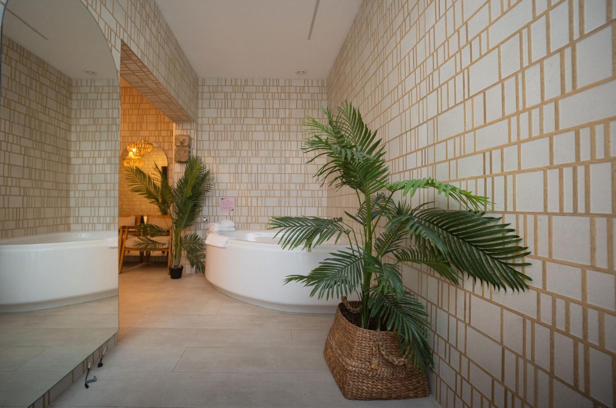 Estate Spa Boutique Hotel - Adults Only Rechovot Екстериор снимка